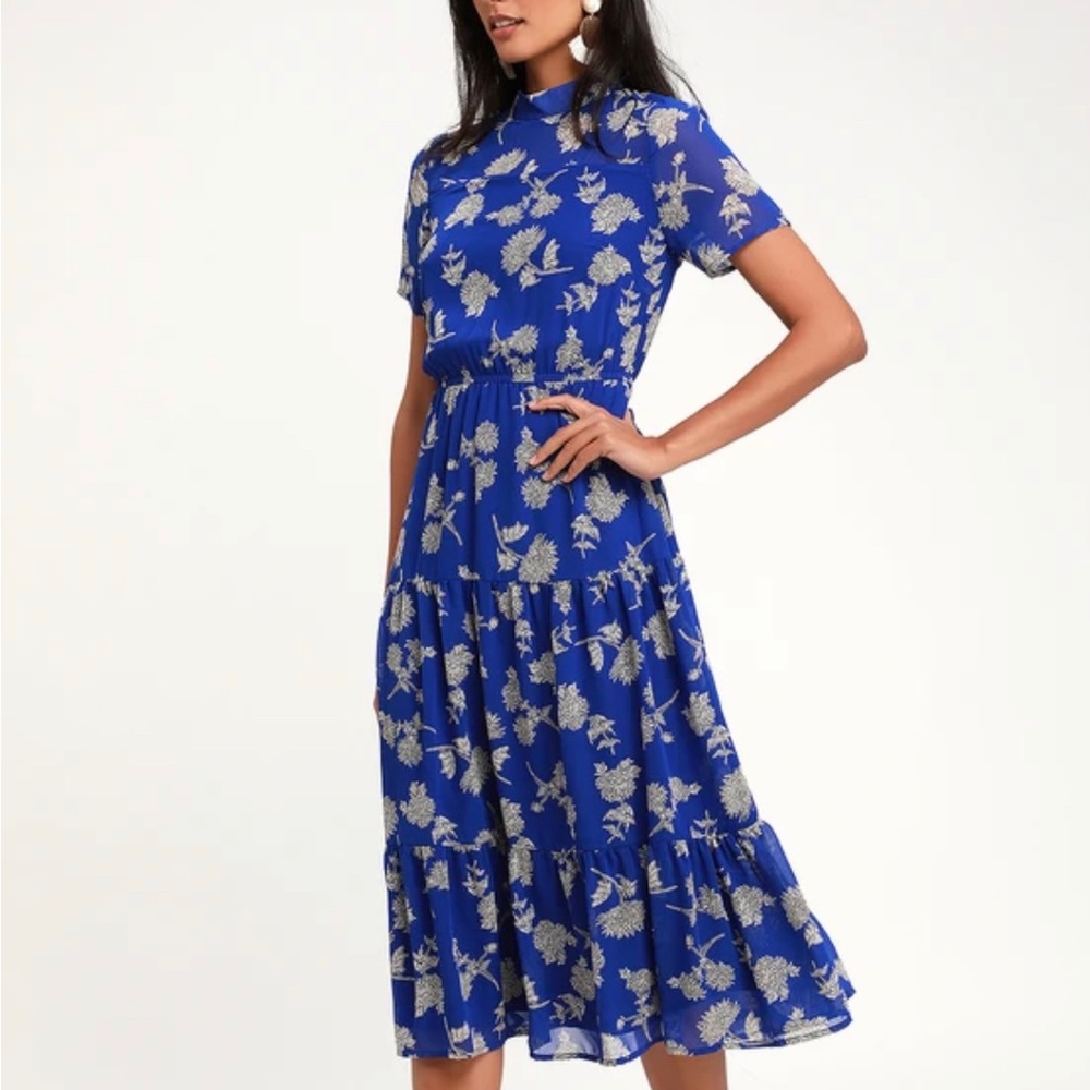 NWT Lulu’s Floral Dressed Up Midi Dress